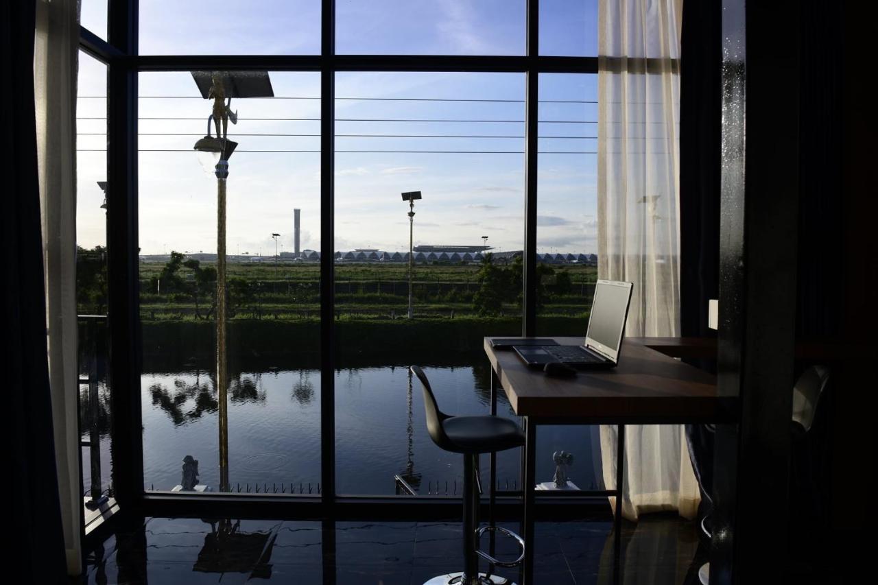 Skyline Resort Ban Khlong Lat Bua Khao Exterior photo