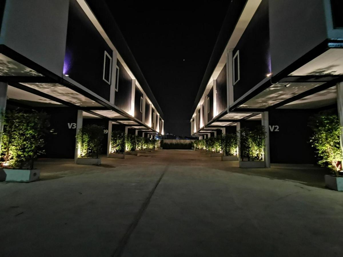 Skyline Resort Ban Khlong Lat Bua Khao Exterior photo