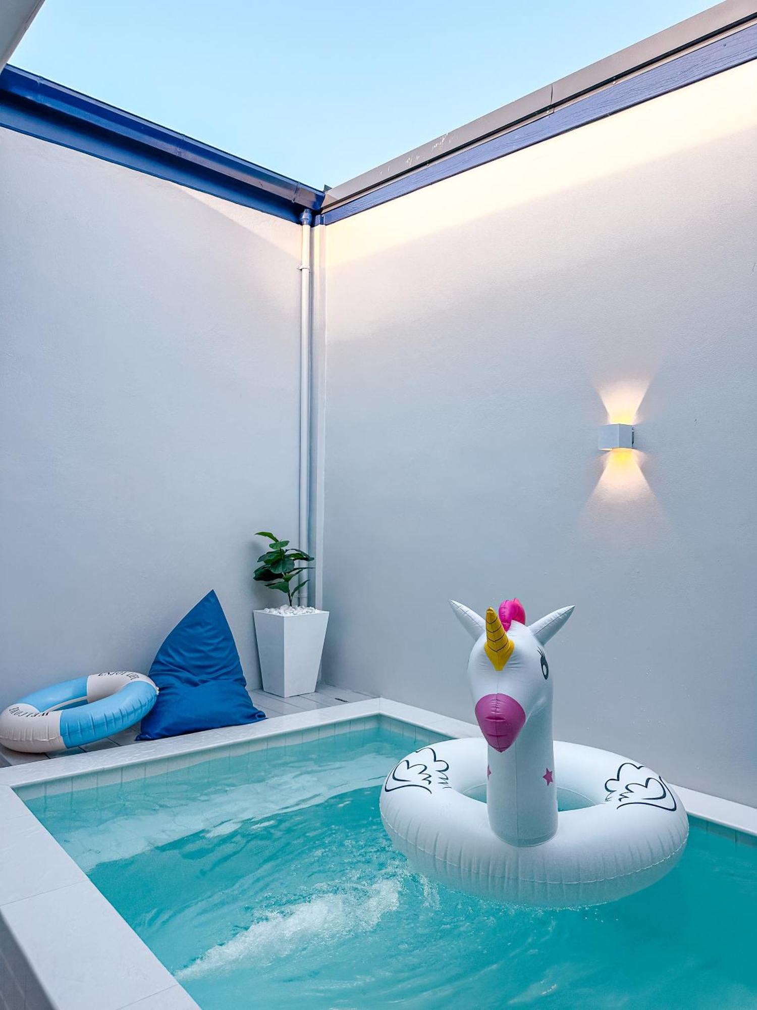 Skyline Resort Ban Khlong Lat Bua Khao Exterior photo